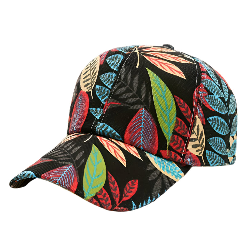 Gorra con escudo de hoja roja