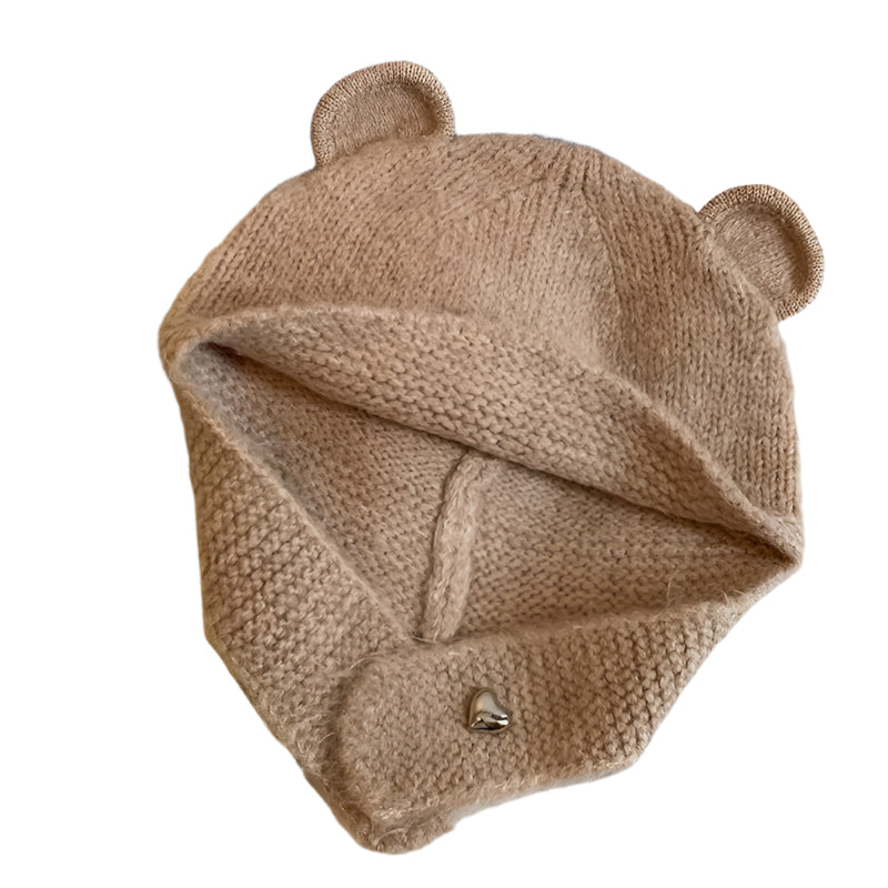 Gorro caqui con abrazo de oso