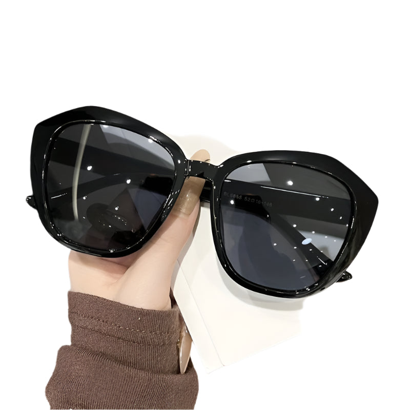 BLACK/BLACK Green Aura