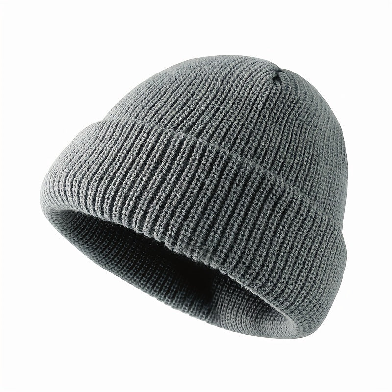 Gorro gris con protección contra el viento