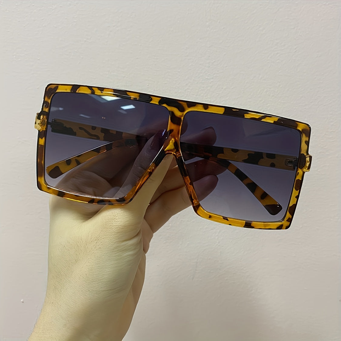 Leopard Clarity Frame