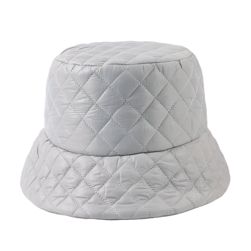 Sombrero gris acogedor con escudo