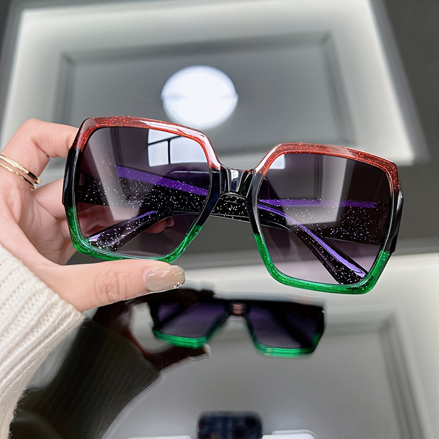 Red Green Bold Vintage