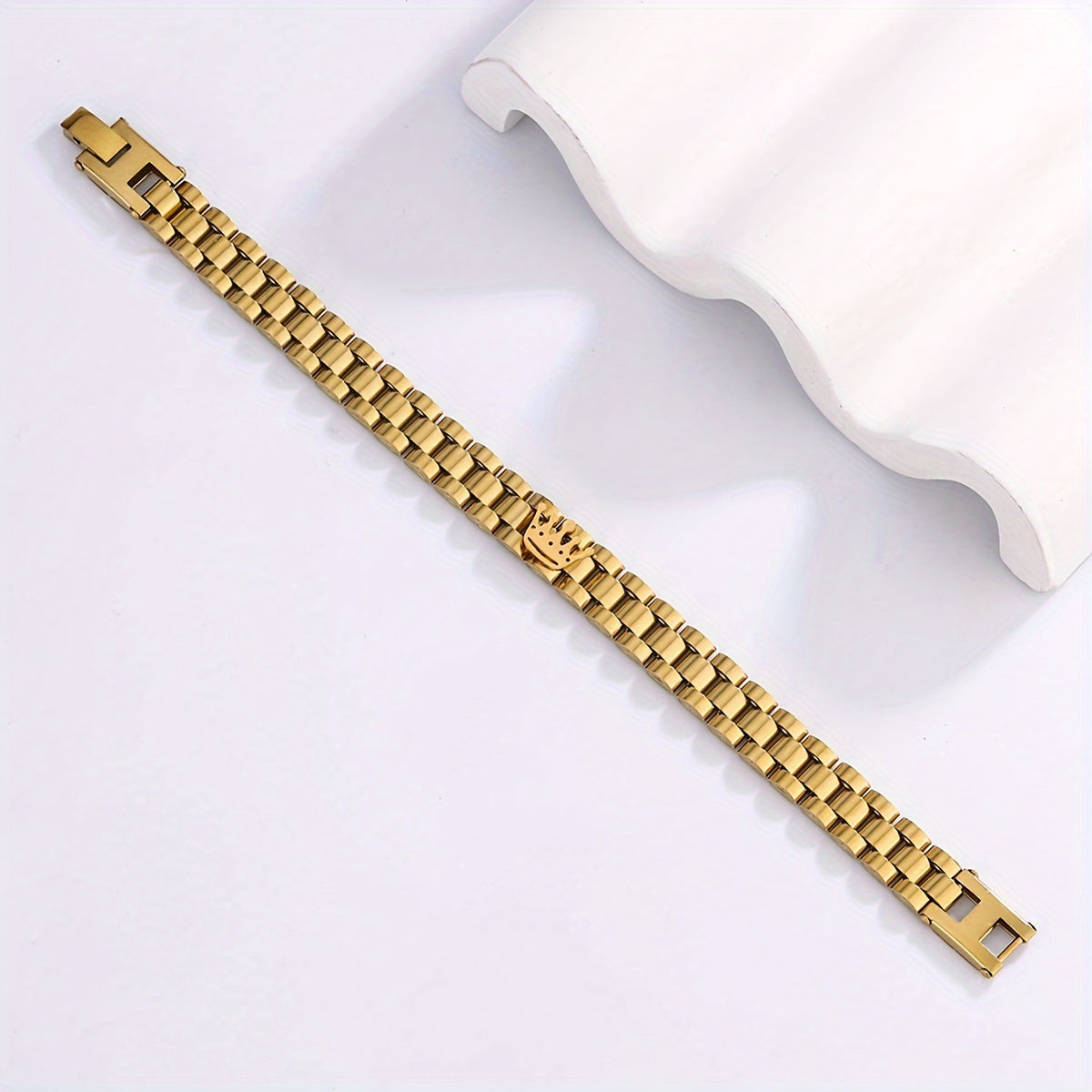 Golden Crown Lux
