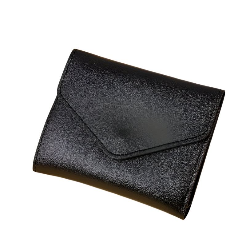 Cartera elegante con broche negro