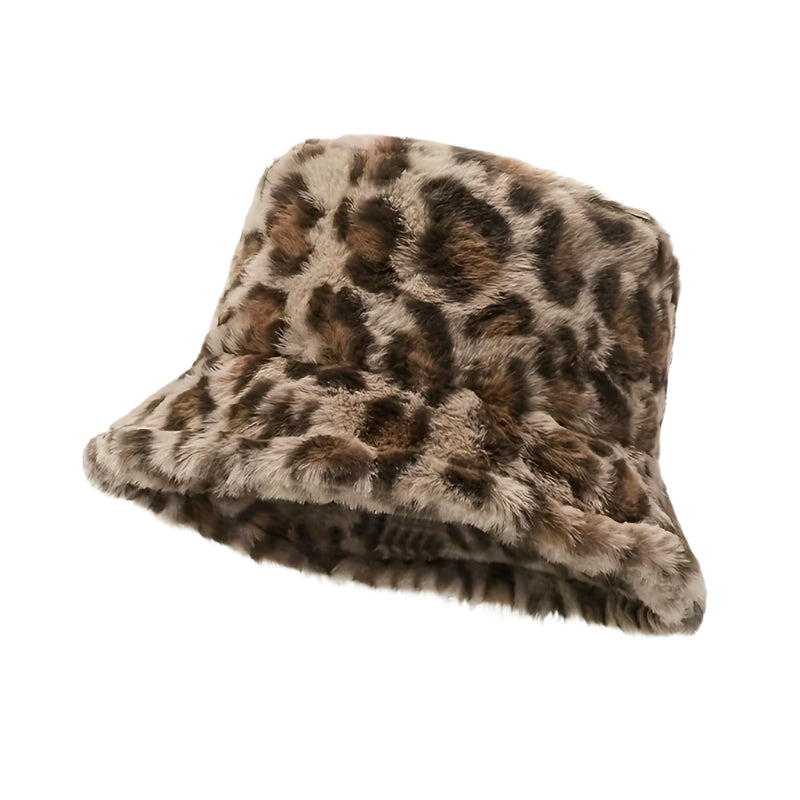 Sombrero con ambiente de piel color caqui